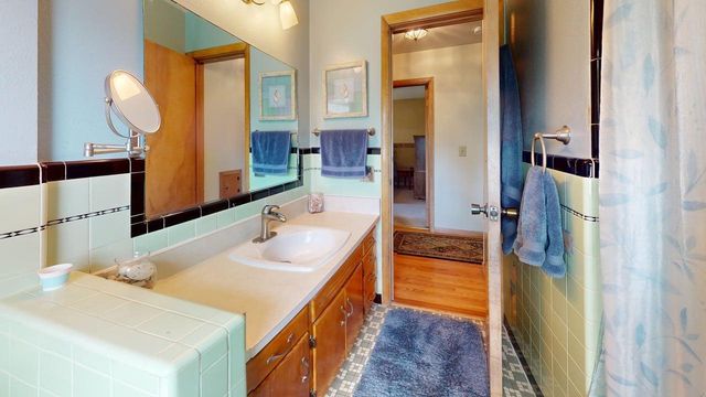 2945 104th STREET, West Allis, WI 53227