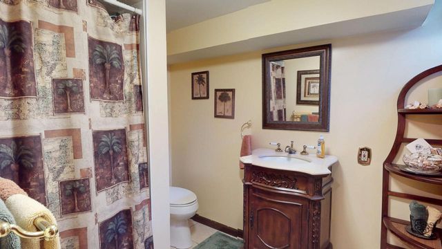 2945 104th STREET, West Allis, WI 53227