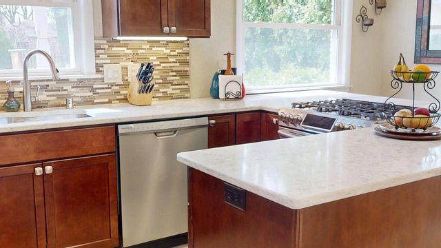 2945 104th STREET, West Allis, WI 53227