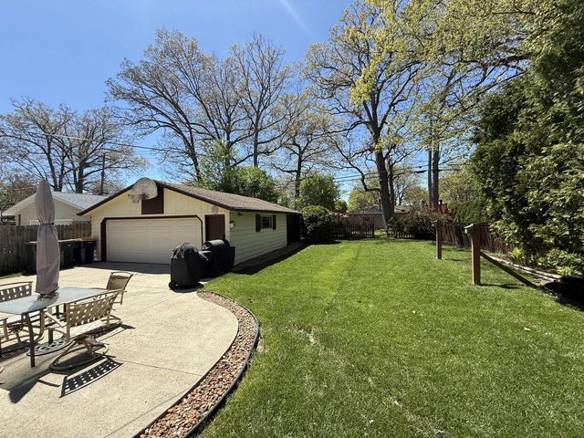 2945 104th STREET, West Allis, WI 53227