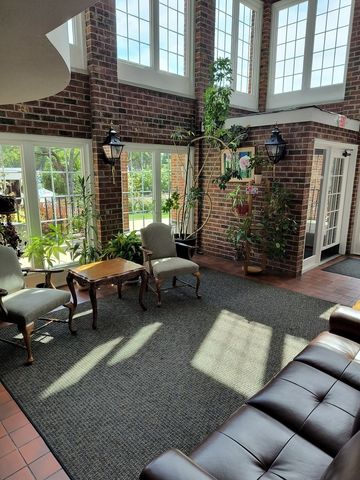 520 Biesterfield Road 318, Elk Grove Village, IL 60007