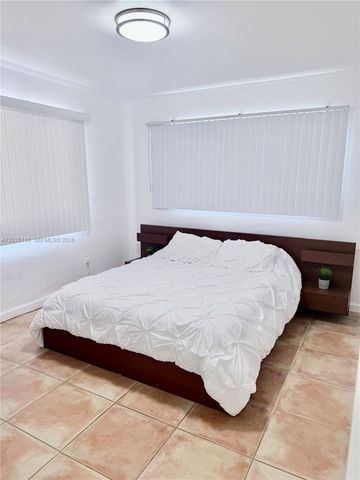 2447 SE 15th St, Pompano Beach, FL 33062