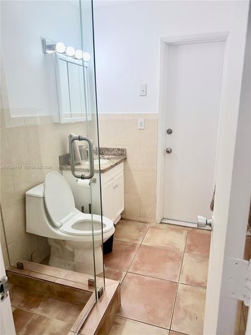 2447 SE 15th St, Pompano Beach, FL 33062