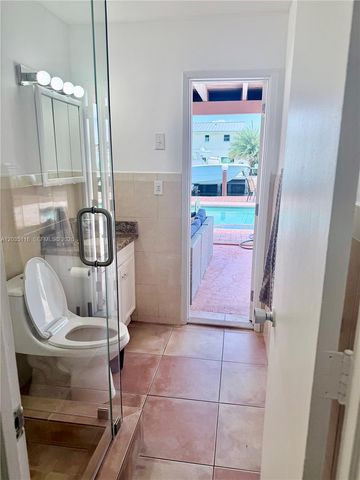 2447 SE 15th St, Pompano Beach, FL 33062