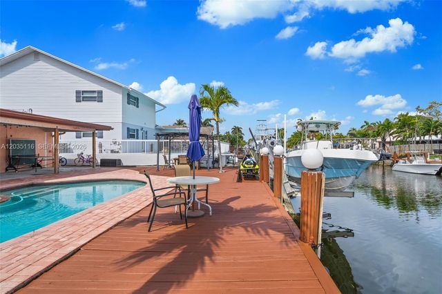2447 SE 15th St, Pompano Beach, FL 33062