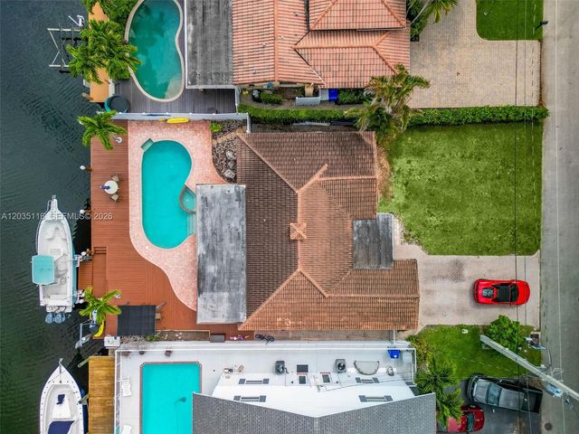 2447 SE 15th St, Pompano Beach, FL 33062