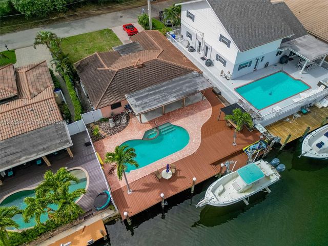 2447 SE 15th St, Pompano Beach, FL 33062