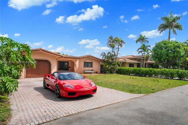 2447 SE 15th St, Pompano Beach, FL 33062