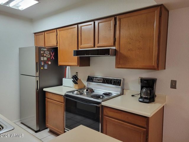 10610 S 48TH Street 2058, Phoenix, AZ 85044