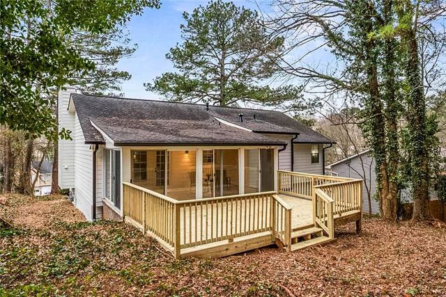 320 Rocky Cove Trail, Lawrenceville, GA 30044