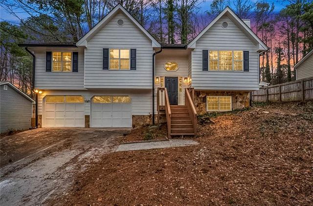 320 Rocky Cove Trail, Lawrenceville, GA 30044
