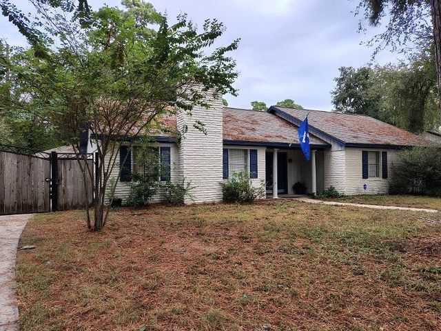 222 W North Hill Drive, Spring, TX 77388