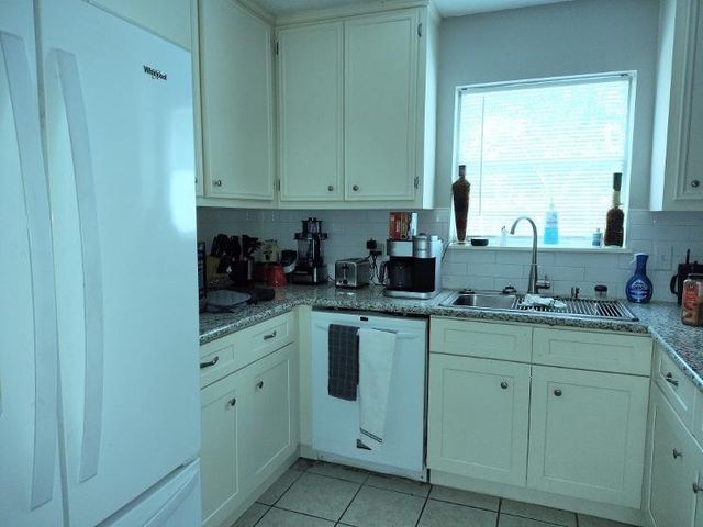 222 W North Hill Drive, Spring, TX 77388