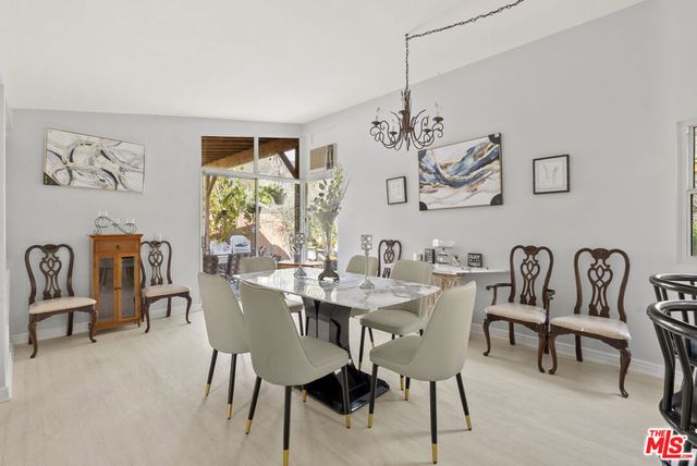 11807 Bel Terrace, Los Angeles, CA 90049