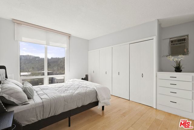 11807 Bel Terrace, Los Angeles, CA 90049