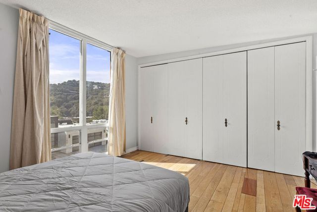 11807 Bel Terrace, Los Angeles, CA 90049