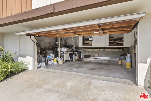 11807 Bel Terrace, Los Angeles, CA 90049