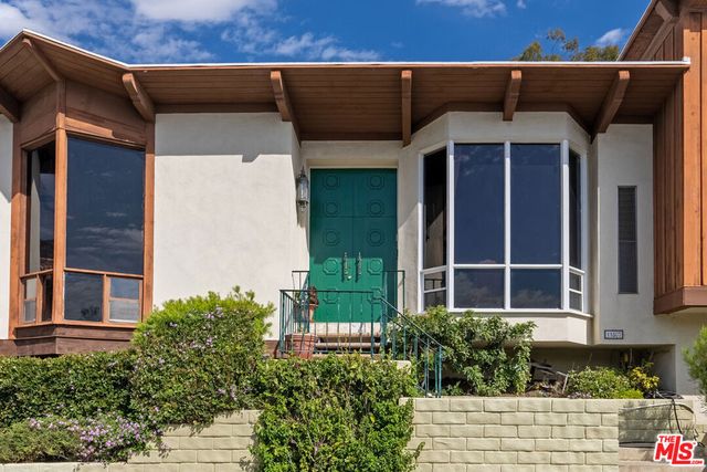 11807 Bel Terrace, Los Angeles, CA 90049