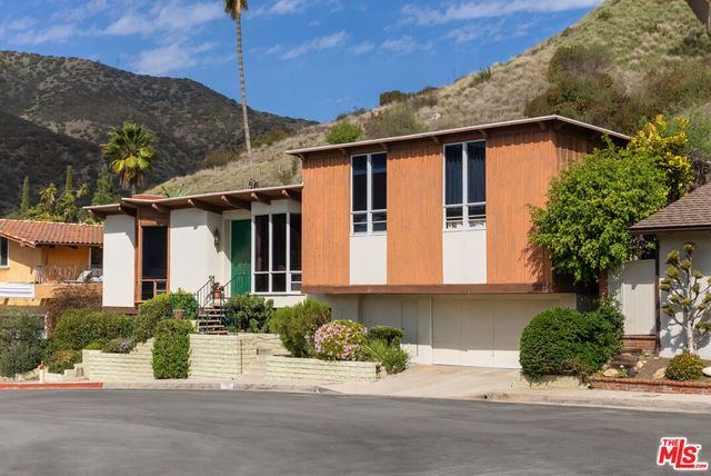 11807 Bel Terrace, Los Angeles, CA 90049