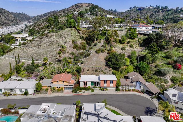 11807 Bel Terrace, Los Angeles, CA 90049