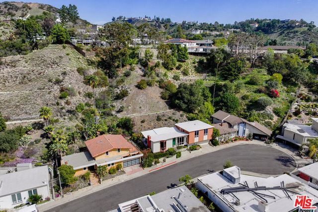 11807 Bel Terrace, Los Angeles, CA 90049
