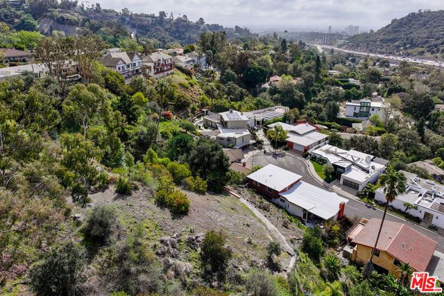 11807 Bel Terrace, Los Angeles, CA 90049