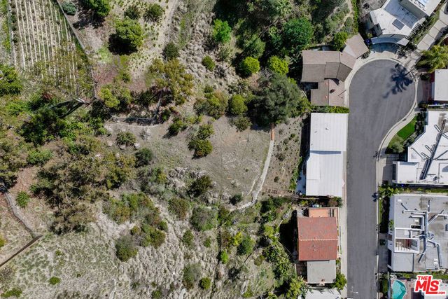 11807 Bel Terrace, Los Angeles, CA 90049