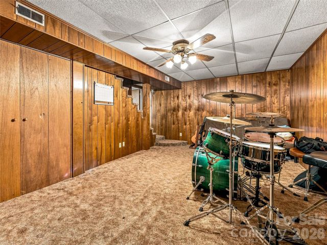 28 Fairhaven Court, Asheville, NC 28803