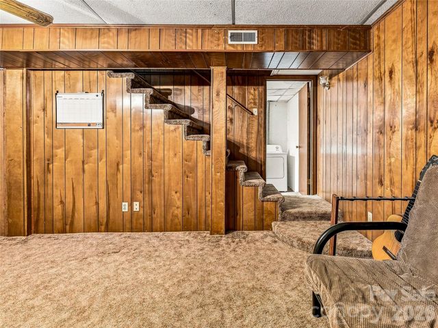 28 Fairhaven Court, Asheville, NC 28803