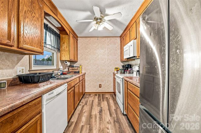 28 Fairhaven Court, Asheville, NC 28803