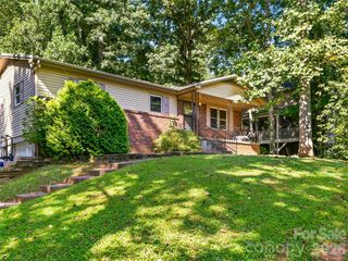 28 Fairhaven Court, Asheville, NC 28803