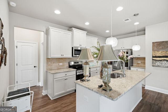 324 Trulove Lane, Locust Grove, GA 30248