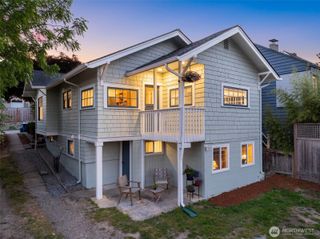 5704 35th Ave NE, Seattle, WA 98105