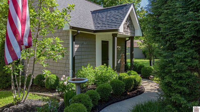 301 Carson Way, Paducah, KY 42003