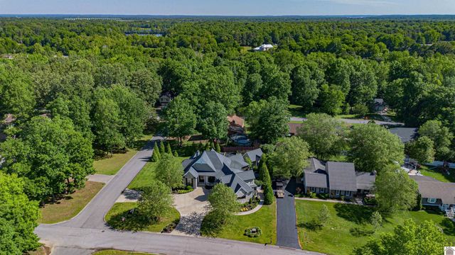 301 Carson Way, Paducah, KY 42003
