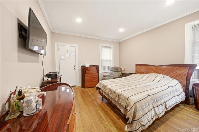 1825 Andrews Avenue S, Bronx, NY 10453