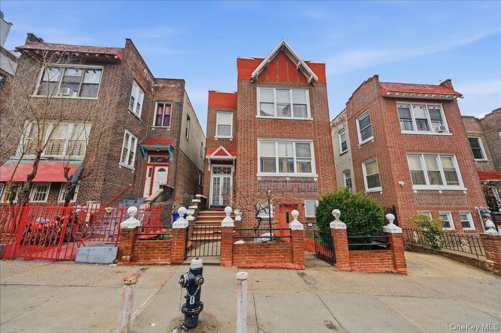 1825 Andrews Avenue S, Bronx, NY 10453