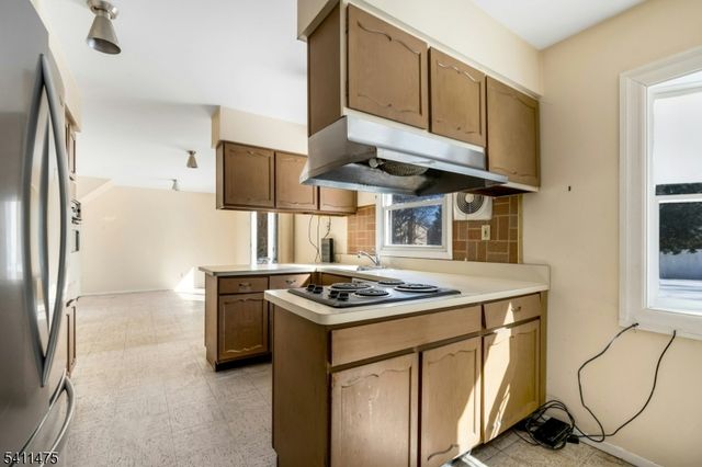 5 MARIGOLD LANE, Franklin Twp., NJ 08873