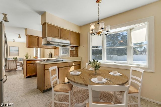 5 MARIGOLD LANE, Franklin Twp., NJ 08873