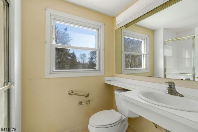 5 MARIGOLD LANE, Franklin Twp., NJ 08873