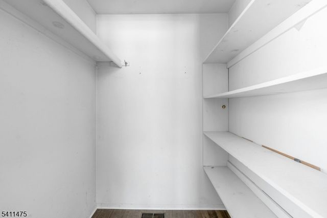 5 MARIGOLD LANE, Franklin Twp., NJ 08873