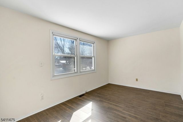 5 MARIGOLD LANE, Franklin Twp., NJ 08873