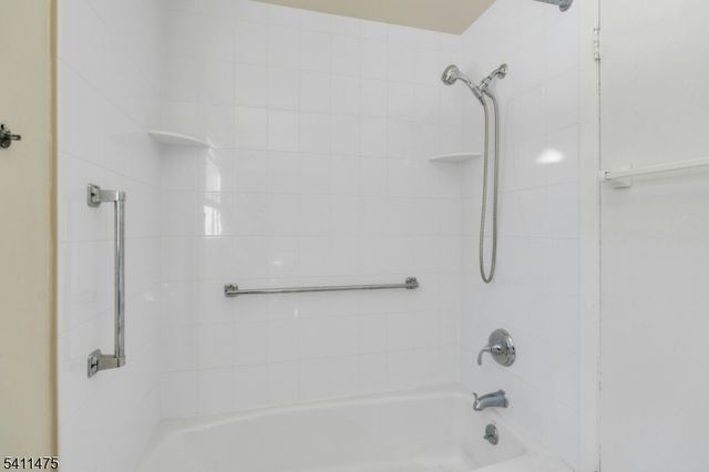 5 MARIGOLD LANE, Franklin Twp., NJ 08873