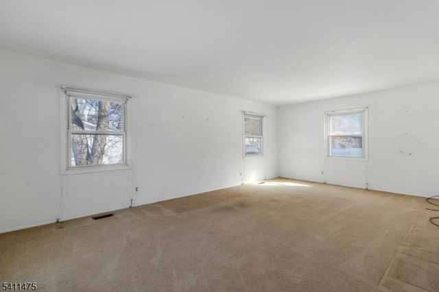 5 MARIGOLD LANE, Franklin Twp., NJ 08873