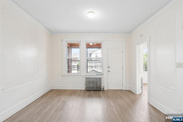 362 Myrtle Avenue 2nd Floor, Irvington, NJ 07111