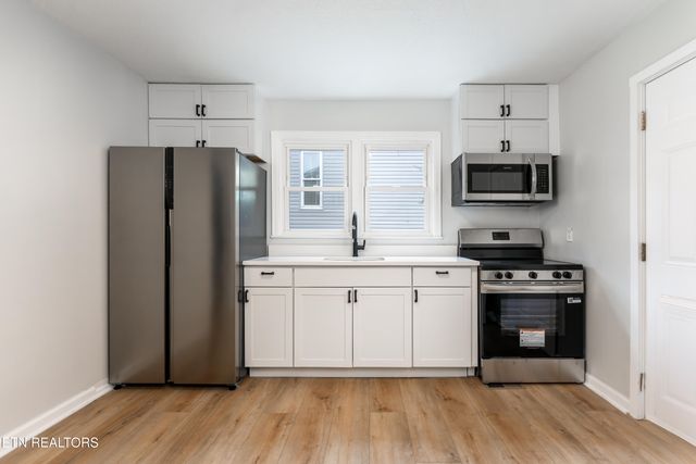 2609 Waverly St St, Knoxville, TN 37921