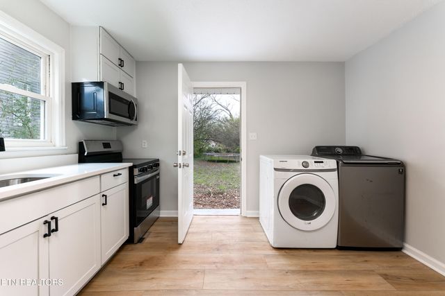 2609 Waverly St St, Knoxville, TN 37921