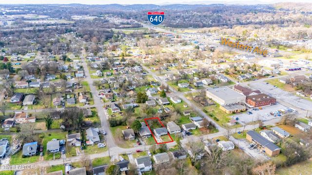 2609 Waverly St St, Knoxville, TN 37921