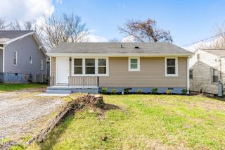 2609 Waverly St St, Knoxville, TN 37921