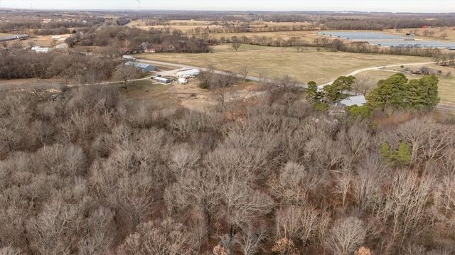 W Hwy 12, Highfill, AR 72734